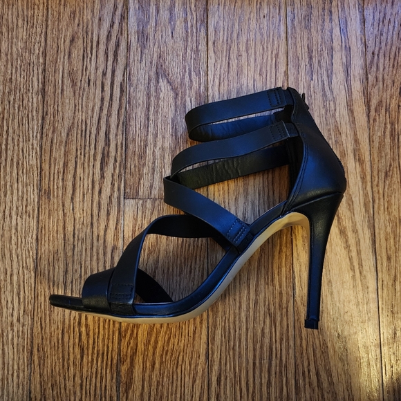 Open-toe Heels - Picture 6 of 9